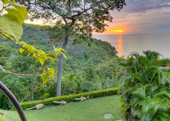 Villa Bahia Pez Vela Resort: Ocean-view